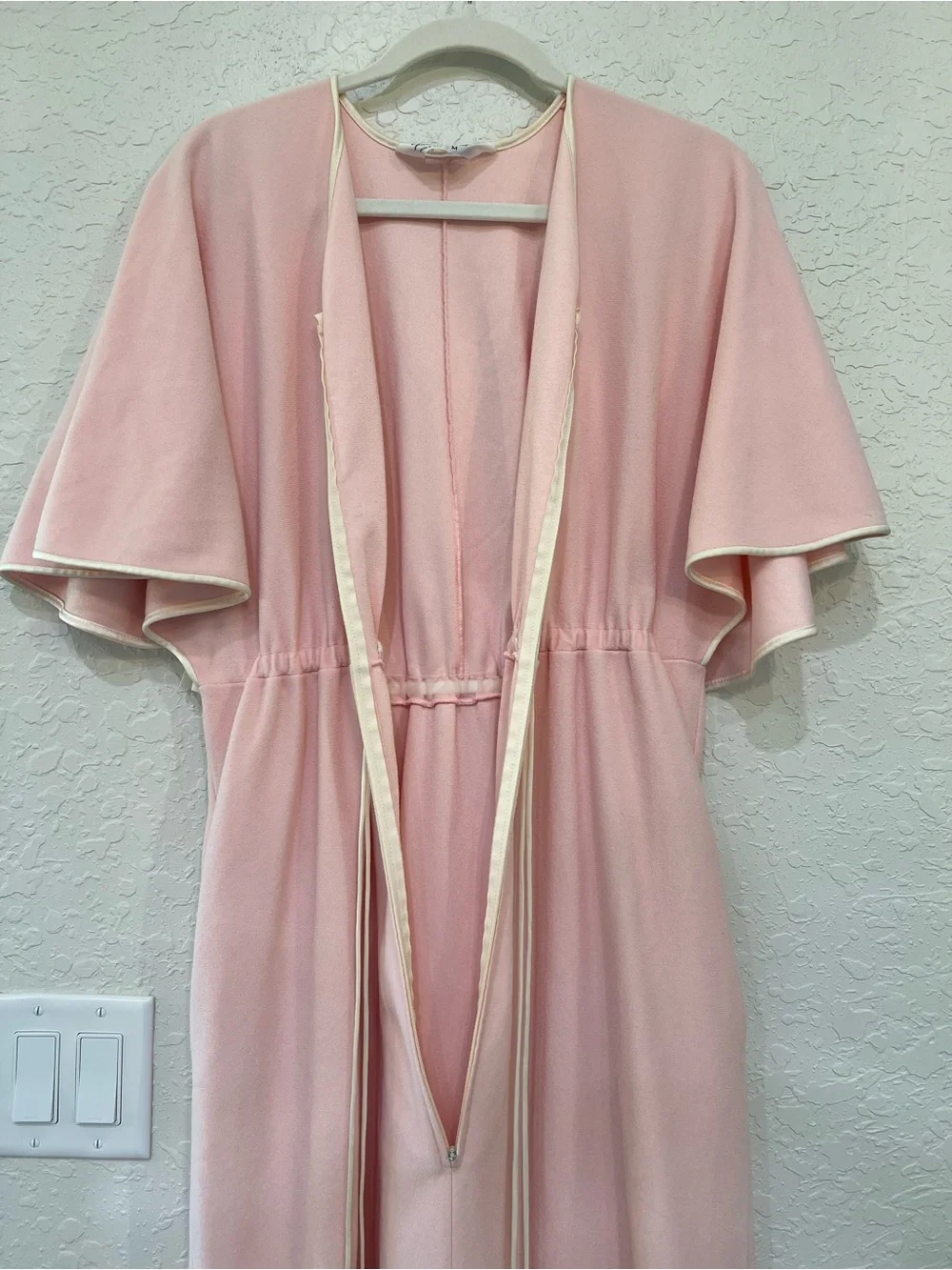 Vanity Fair Vintage 80s Hostess Lounge Dress Robe Pink Zip Front Pockets Medium